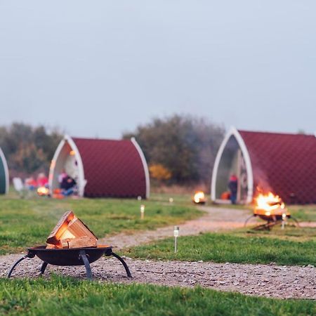 Отель Camping Pod Near Lake Престон Экстерьер фото